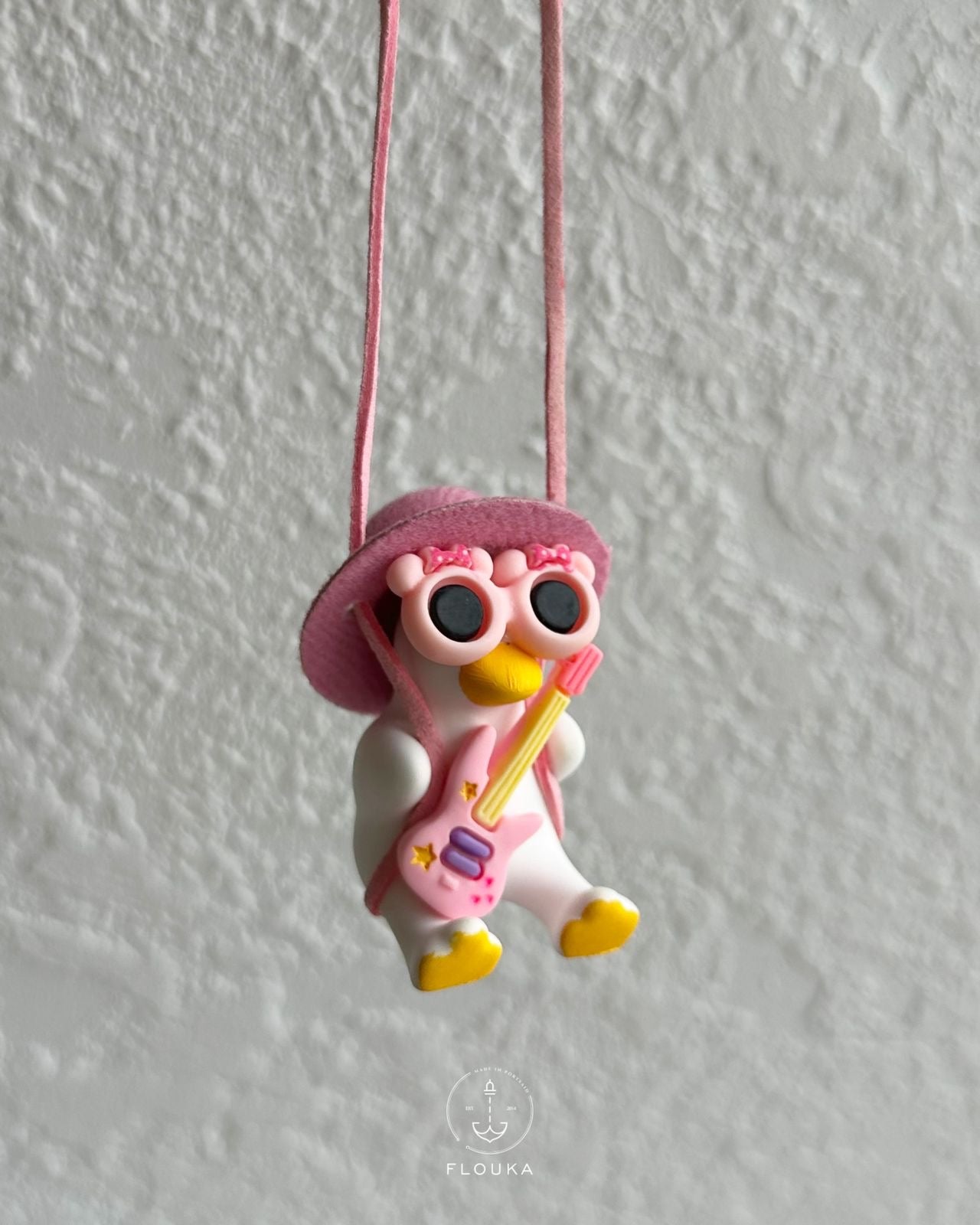 Swinging Duck Car Hanging ( Pink) ELENA